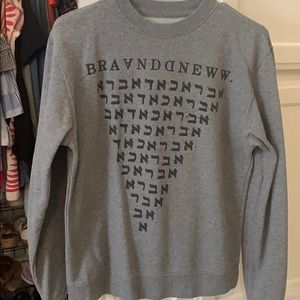 BRAND NEW sweatshirt